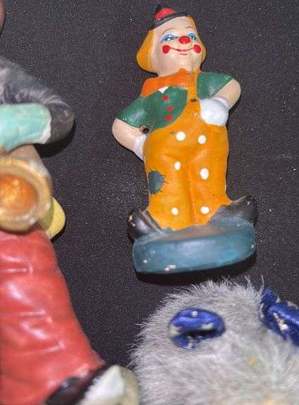 Clown Dolls and Figurines