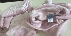 Berkshire King Size Bedding Set