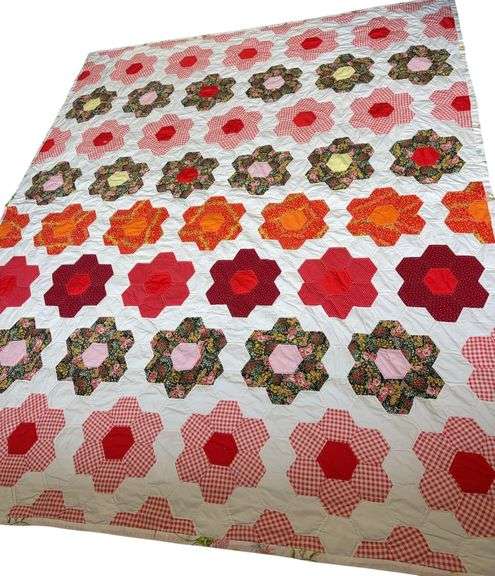Honey Bee Blooms Quilt