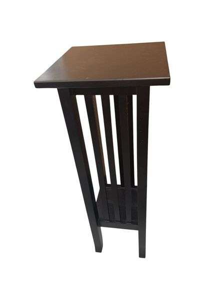 Side Table/Plant Stand