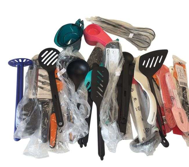 Tupperware Kitchen Tool Assortment