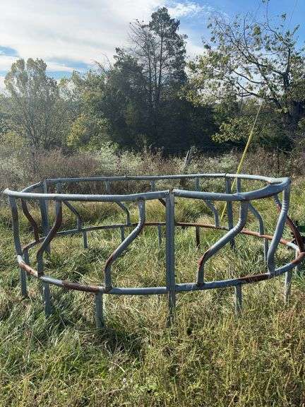 Bale Hay Feeder