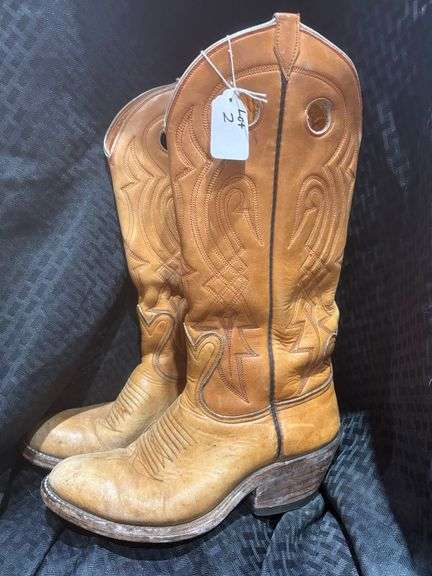 Men’s Fawn Color Cowboy Boots