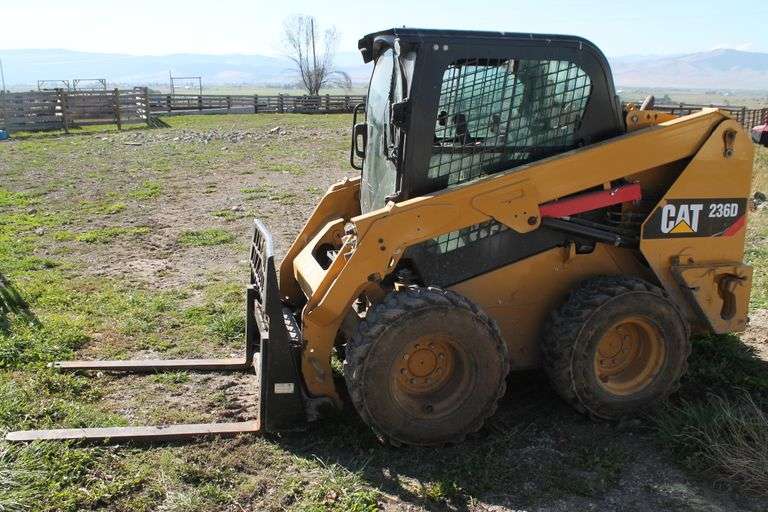 2014 CATERPILLAR 236D