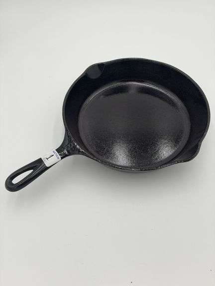 #8 Wagner Ware Cast Iron Pan