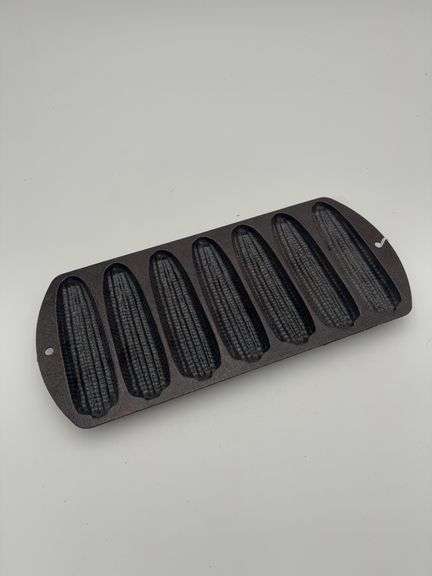 Lodge Cast Iron Corn Bread Pan