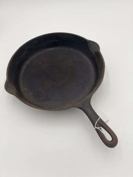 #10 Griswold Cast Iron Pan