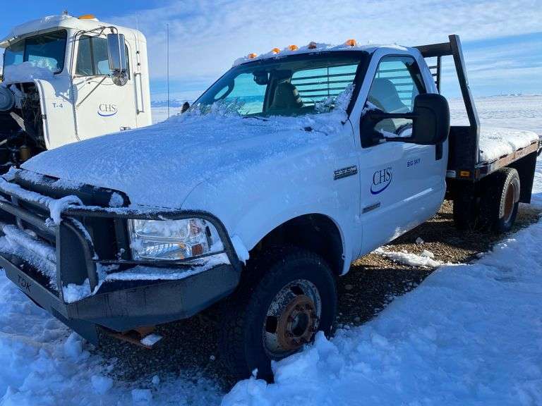 2006 FORD F350 NONRUNNING REGULAR CAB FLATBED
