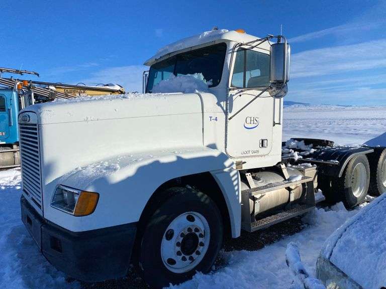 2000 FREIGHTLINER FLD120