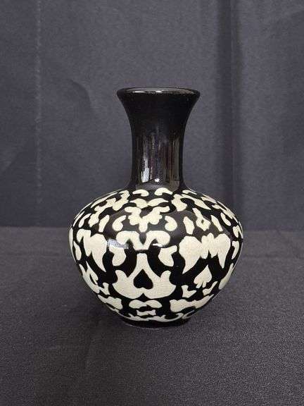 261 S 27th ST. DOWNSIZING TIMED ONLINE ONLY AUCTION