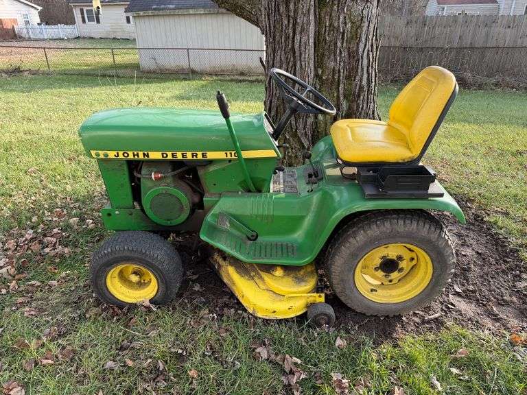 1968 John Deere 110 Lawn Mower