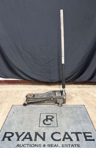 Pittsburgh Automotive Floor Jack