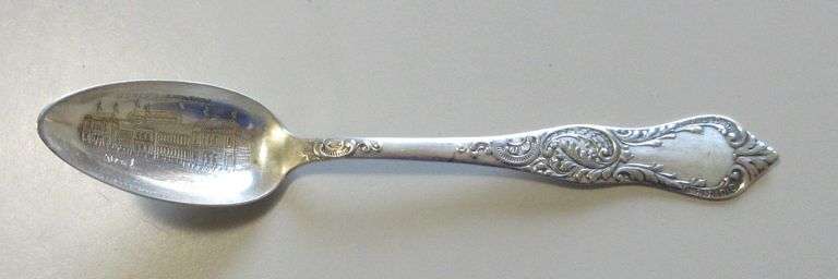 1893 WORLDS FAIR COMMEMORATIVE SPOON 6 INCHES LONG