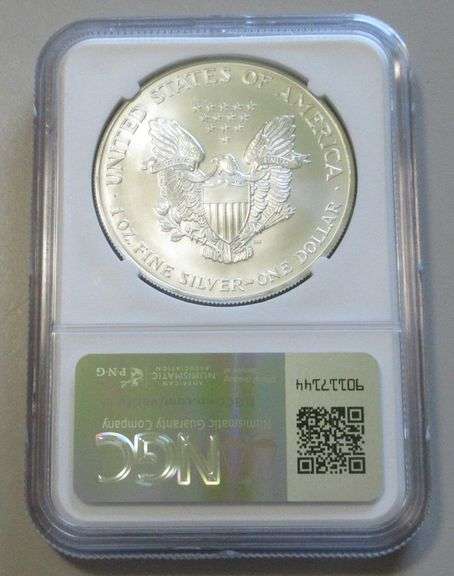 2001 $1 SILVER EAGLE NGC MS 69
