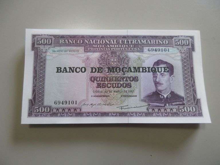 Pack of 100 mozambique 500 escudos uncirculated 100 consecutive notes total