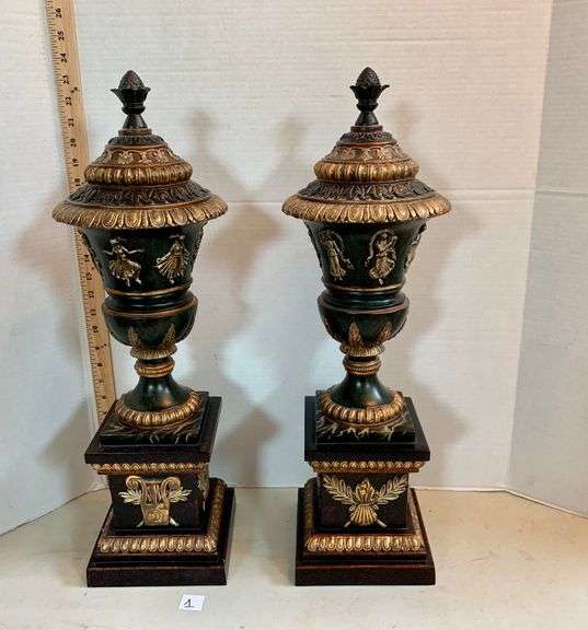 2 Piece Mantle Decor