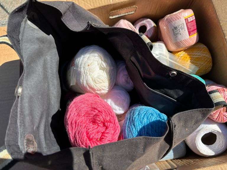 Box Yarn and Thread Box - 4 pictures