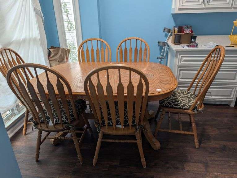 Dining room table, 6 chairs with seat cushions, no leaf 60" x 42" x 30" tall (upstairs dining room)