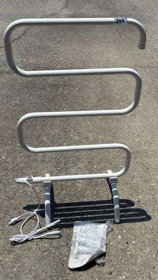 Home Leader Towel Warmer (Located Garage)