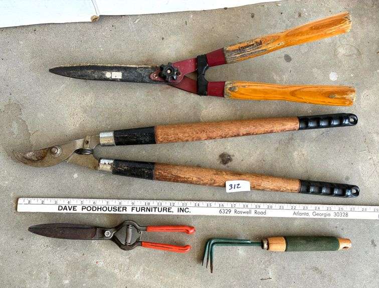4 pc Loppers, Garden Hand Rake, and Hand Trimmers  (Located Garage)