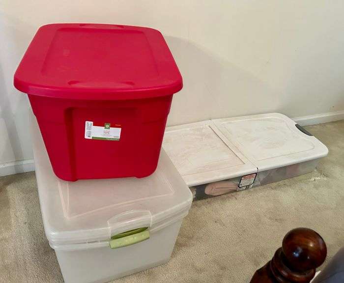 3pc Plastic Totes (Located in Master Bedroom)