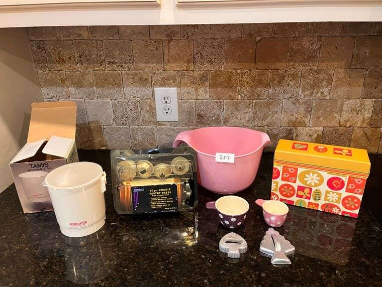 Cooking baking lot (located in kitchen)
