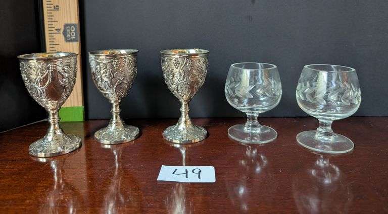5 pc. Vintage cordial goblets and etched glass brandy snifters(located in dining room)