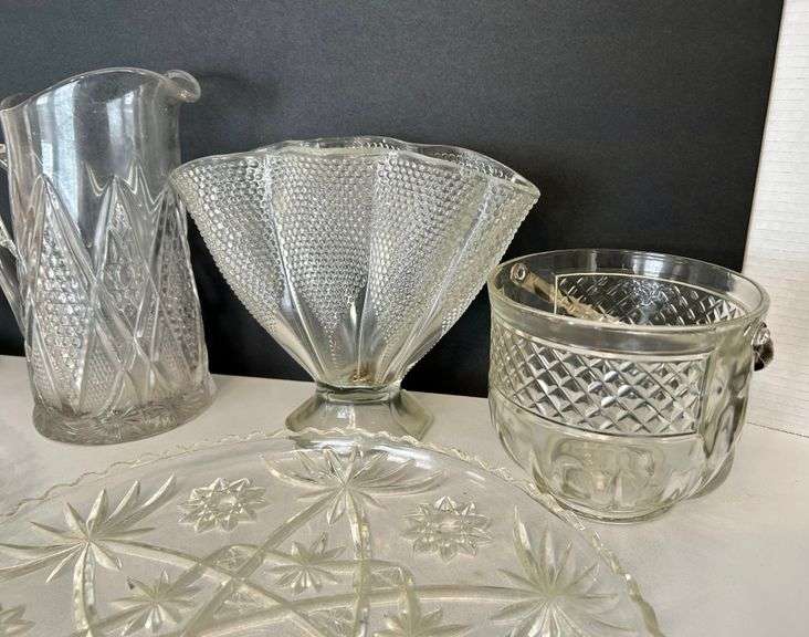 6pc Clear Glass Plates, Pitcher and More (Located in Master Bedroom)