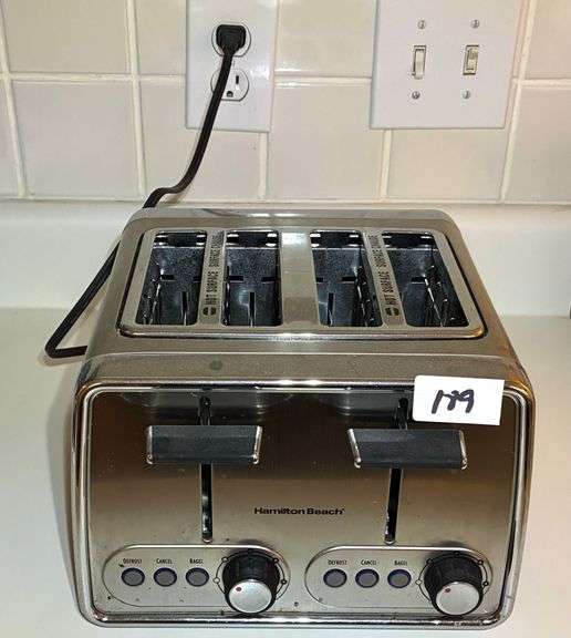 Hamilton Beach 4 Slice Toaster (Located Kitchen)
