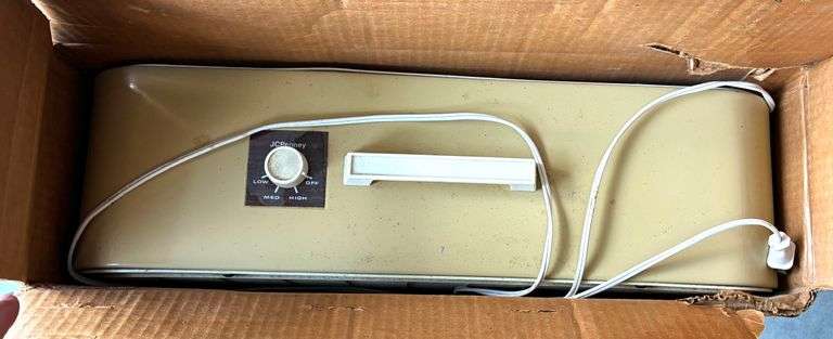 JCPenny 20” 3 Speed Portable Fan (Located Garage)