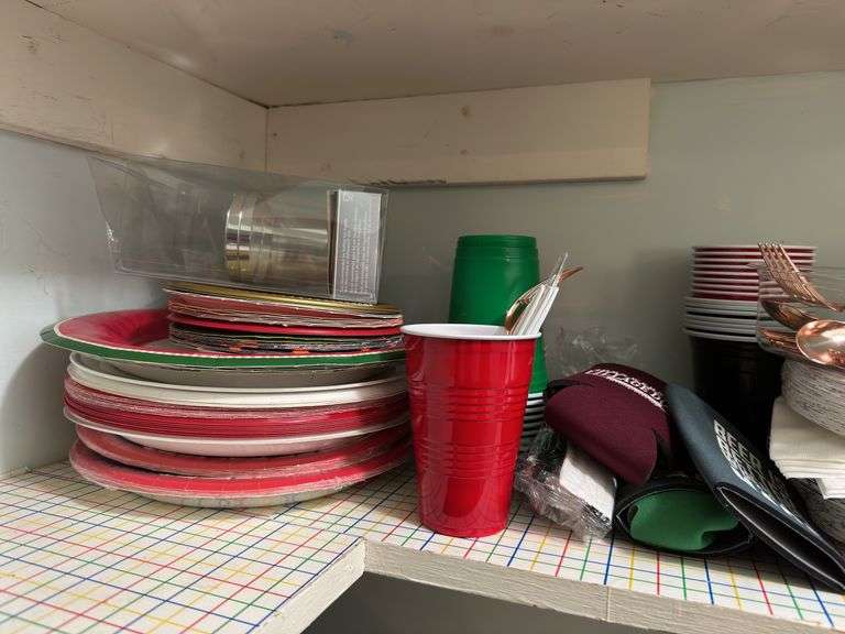 Disposable kitchen products (located in pantry)