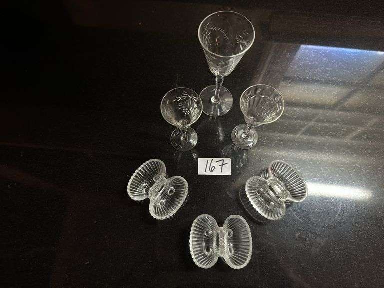 Cordial set and candy dishes (Located in kitchen)