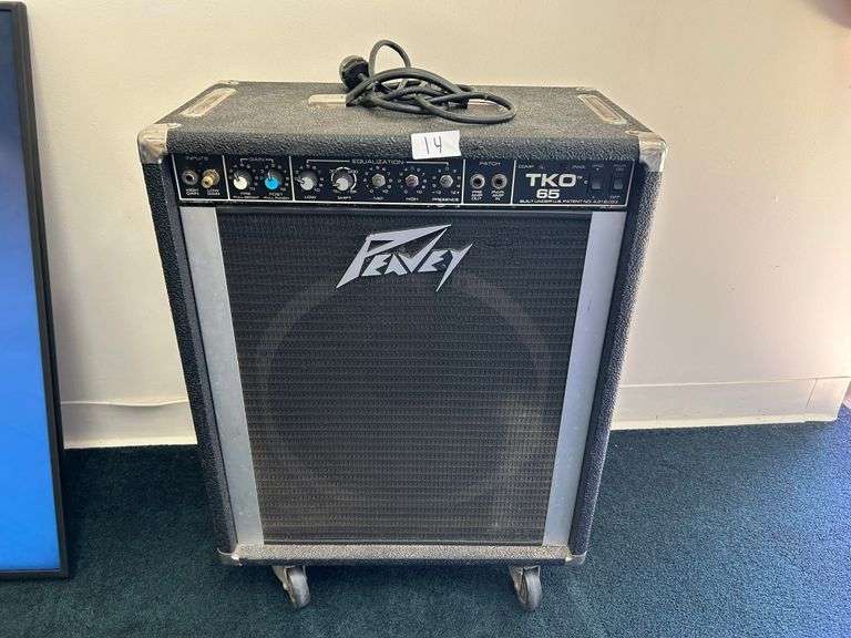 Rolling Peavy Amp 27.5”x20.5”