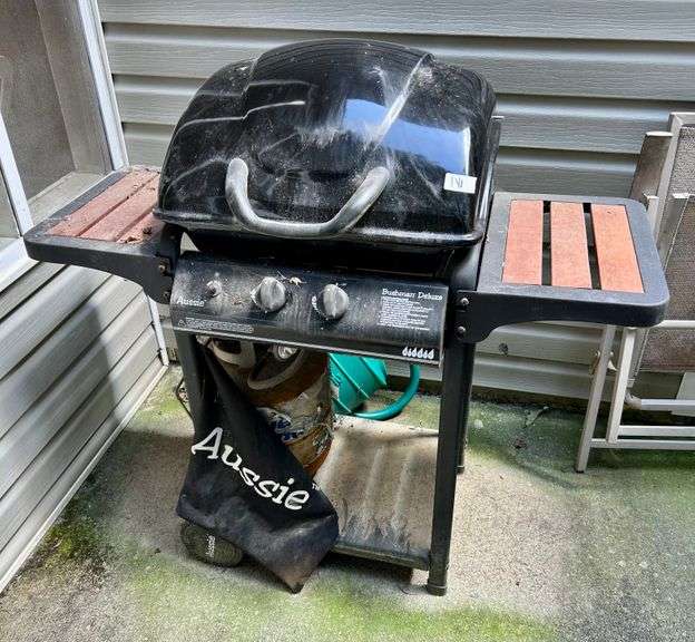Aussie Grill (Located in Back Yard)
