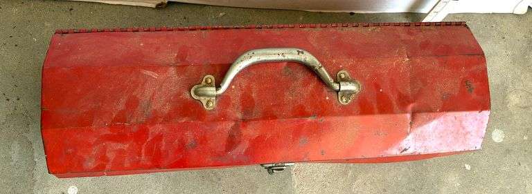 Metal Toolbox with Contents (Box Has Dents (Located Garage)
