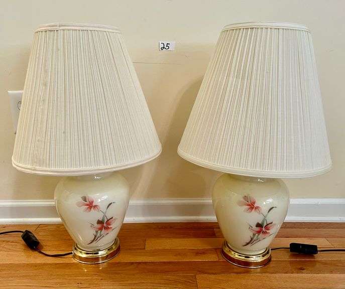 2pc Lamps 22 1/8” Tall (Located in Bedroom to the Left)