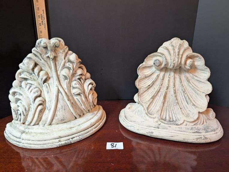 2 pc. Shelf sconces(located in ds back bedroom)