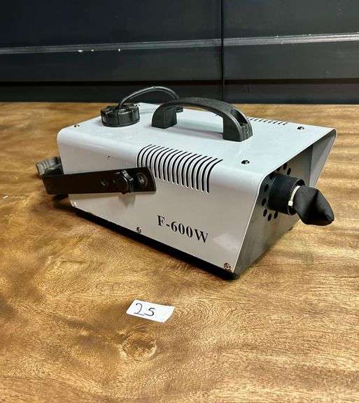 F-600W Snow Machine