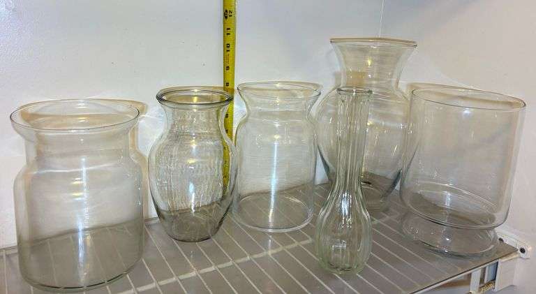 6 pc Vases (Located Laundry Room)