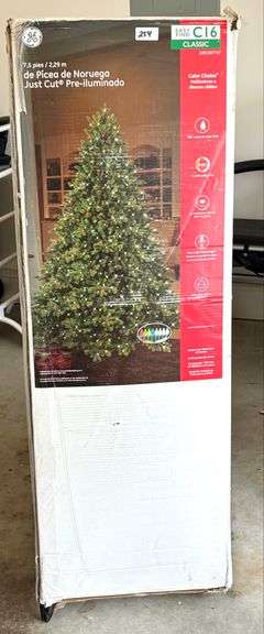 GE said.5 fly Pre-lit Just Cut NORWAY Spruce (Located Garage)