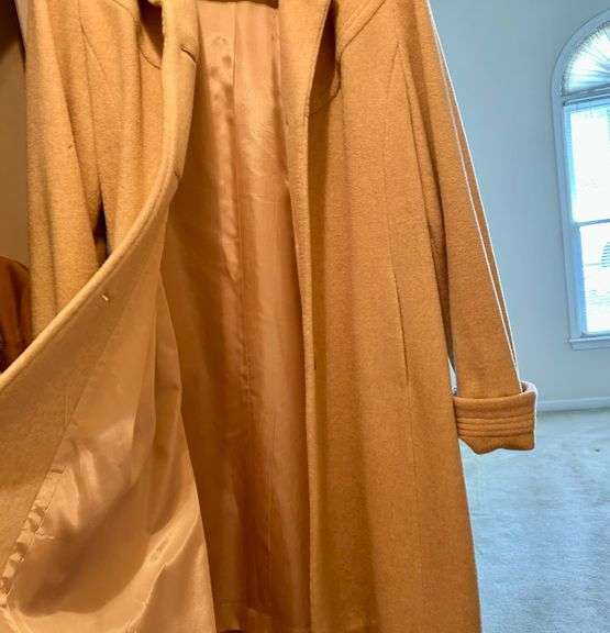 Women’s Coat (Located in Hallway Closet)