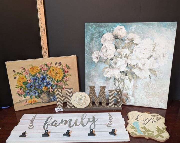 5 pc. Home decor(located in ds back bedroom)