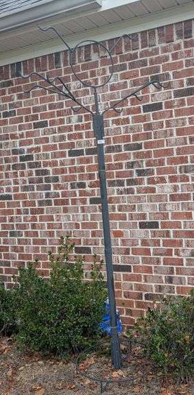 Large metal yard decor, 50" wide x 96" tall(located side of house)