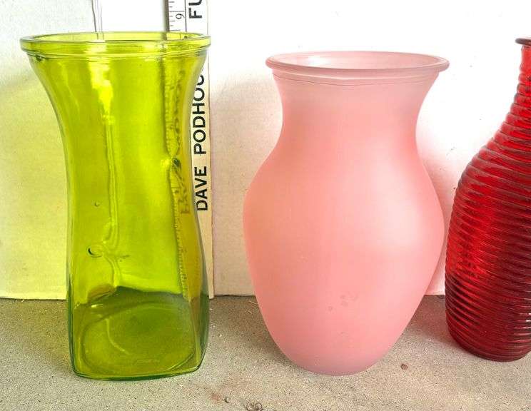 5 pc Vases (Located Garage)