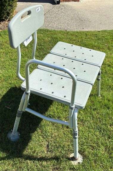 Drive Transfer Tub Bench (Located Garage)