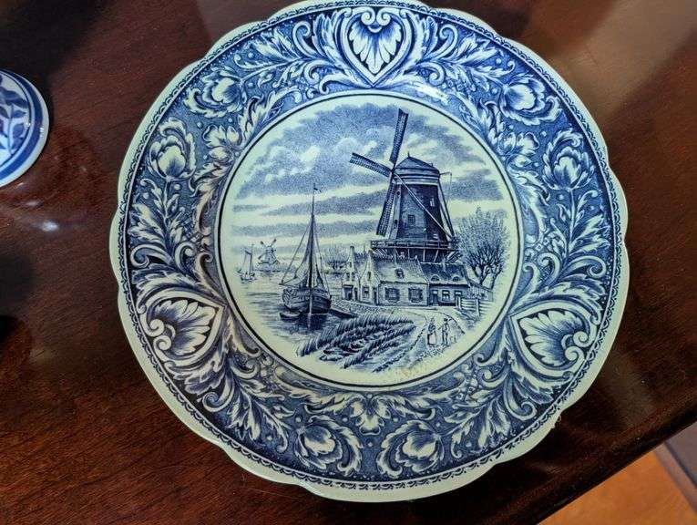 5 pc. Blue and white decor-Royal Sphinx Delfts Windmill plate, made in Holland and more, stand not i