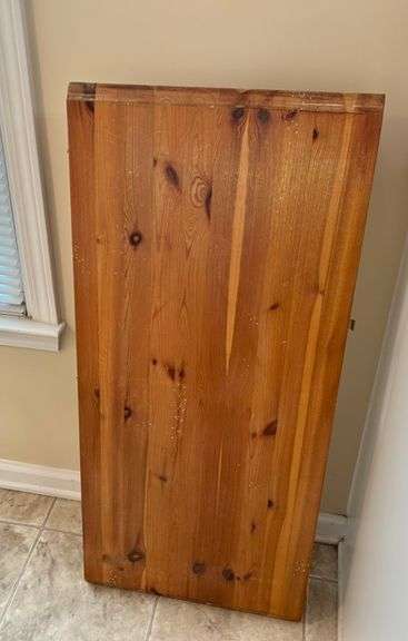 Kitchen Table with 4 Chairs and Leaf 30”x65”x39.5”(Located in Kitchen)