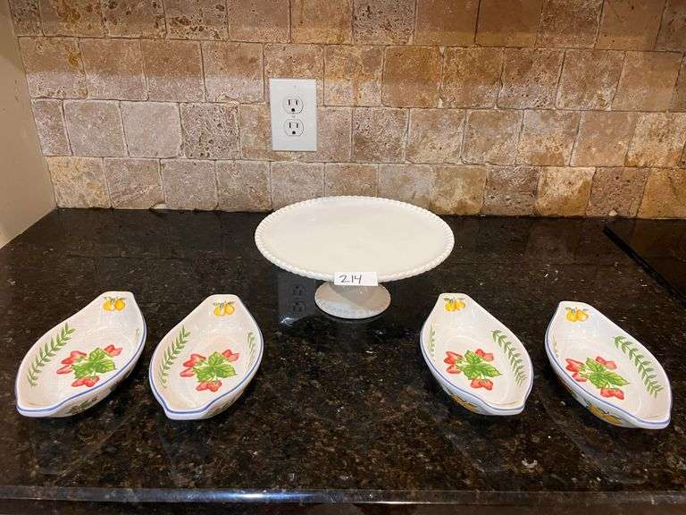 4 pc ”Fresh N’ Fruity” baking dishes and 10” Pier 1 Imports cake stands (located in kitchen)