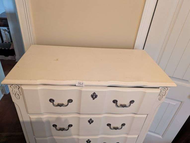 Stanley furniture 5 drawer dresser, 35"x18"x52" tall(located in DS back bedroom)