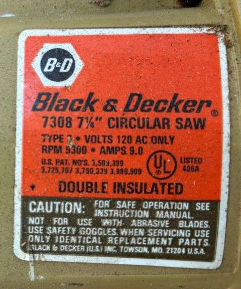 Black & Decker 7 1/4” Circular Saw (Located Garage)
